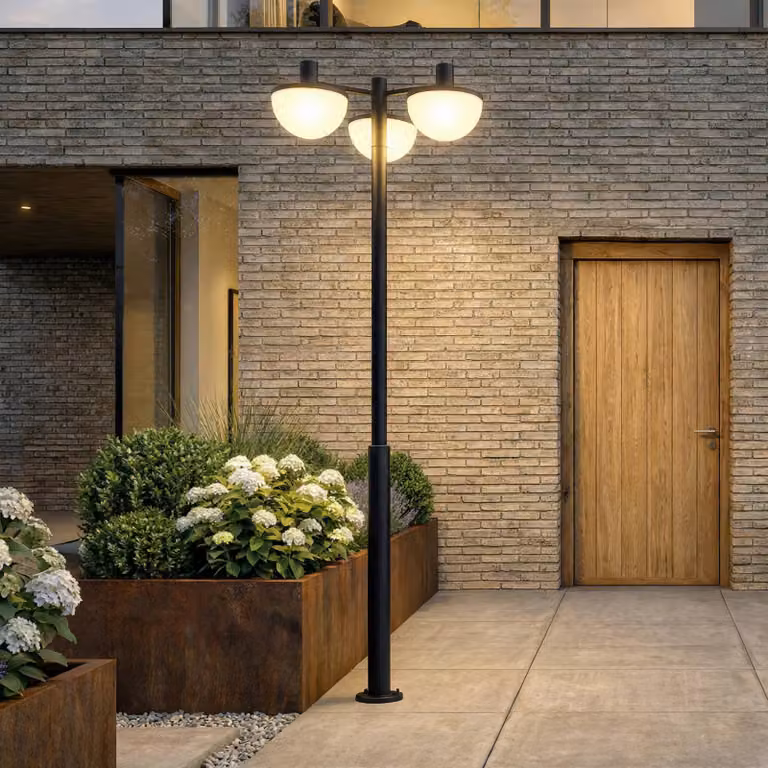 Lampada LED da esterno Lucande Toras, nera, a 3 luci, CCT dimmerabile Toras Lucande,, Nero, Alluminio, Moderno
