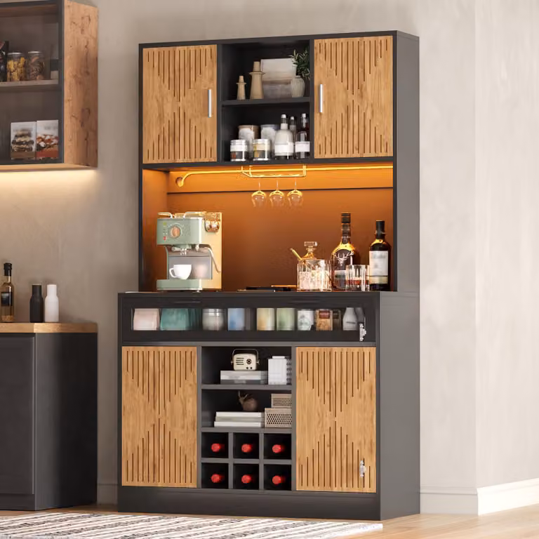 Mobile da cucina MODFU con vetrina a LED, mobile alto con presa di corrente e porta USB, mobile buffet con scaffale per vino e portabicchieri, dimensioni 105 x 40 x 180 cm, colore nero