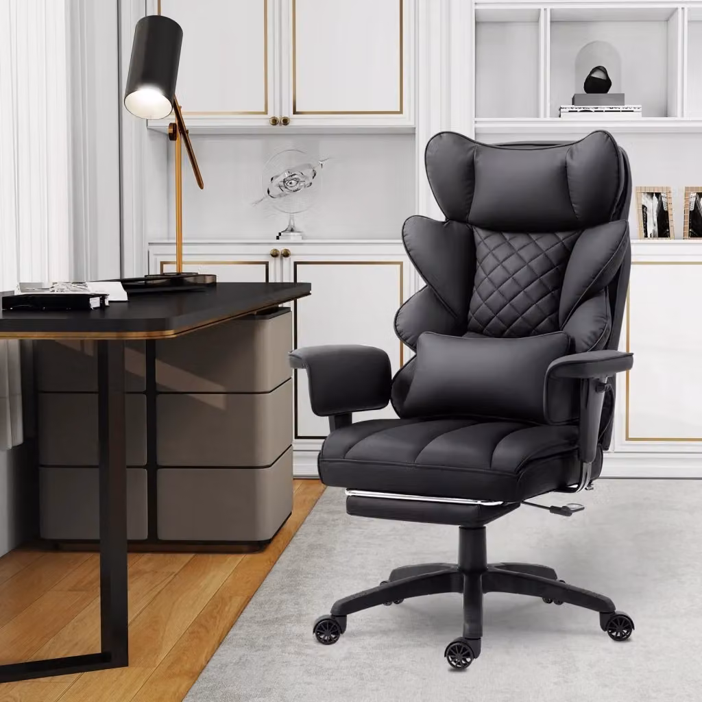 Sedia Gaming DOWINX Grigia e Nera in Pelle Sintetica con Poggiapiedi, Schienale Reclinabile 90°-135°, Braccioli e Poggiatesta – 2