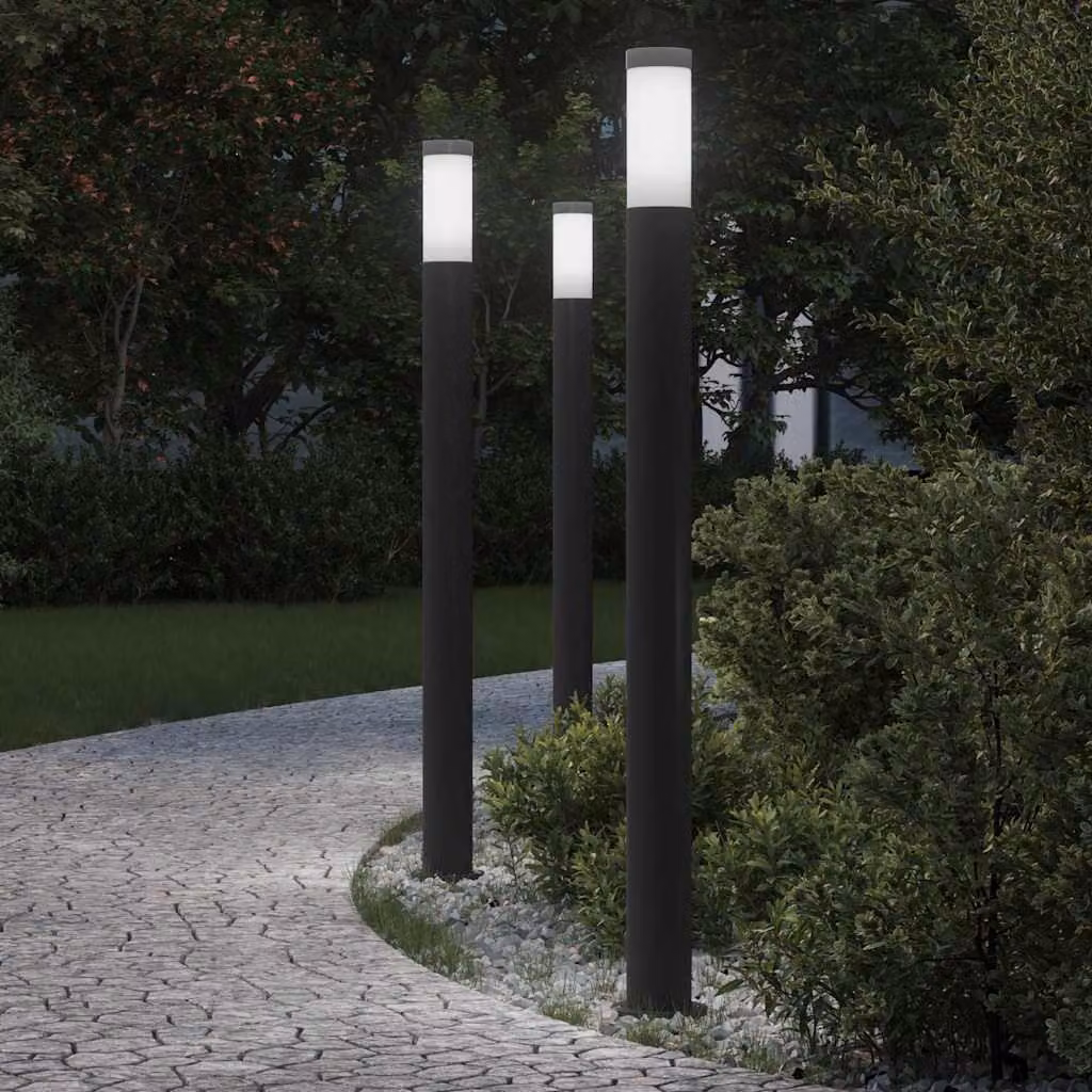 Set di 3 lampioni a palo vidaXL in acciaio inox e plastica, colore nero, altezza: 110 cm, protezione IP44 per giardino e terrazza