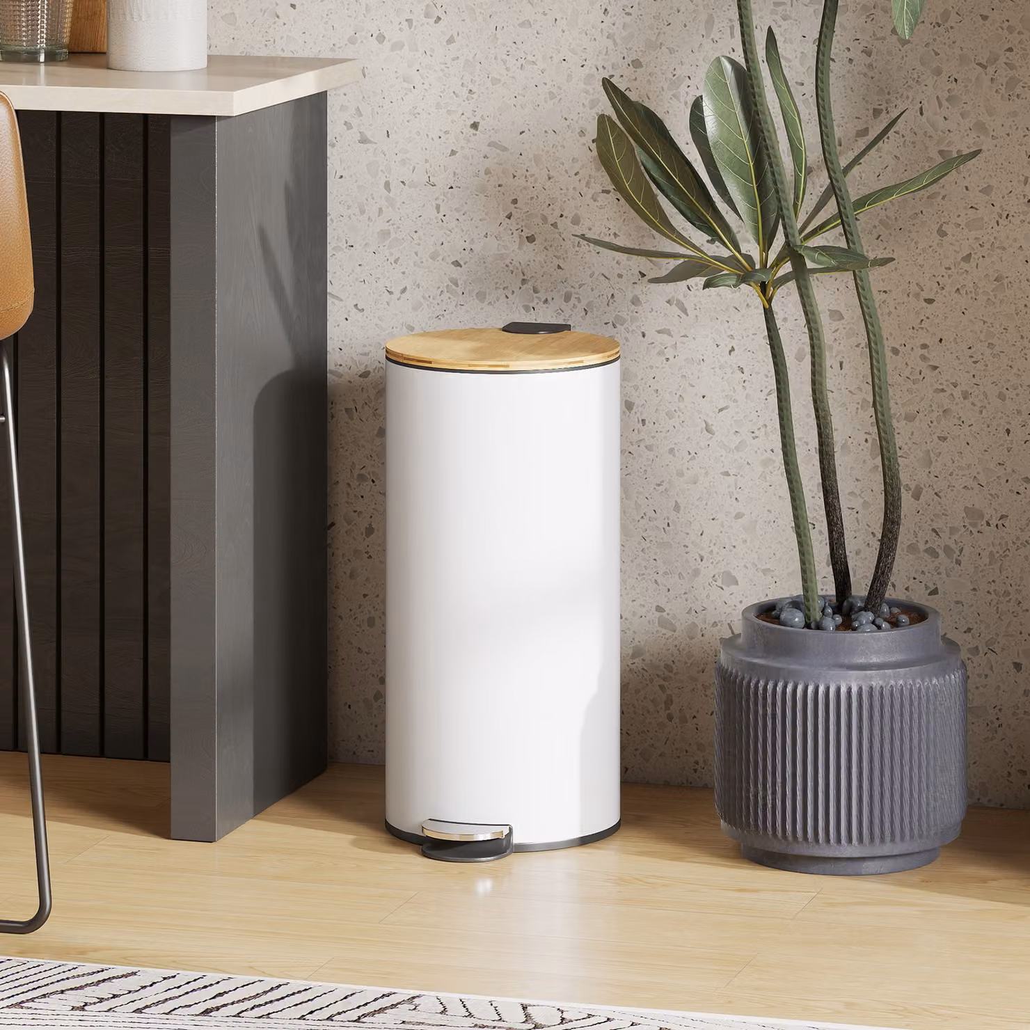 Bidone della spazzatura per cucina HOMCOM da 30L con pedale, coperchio in bambù e chiusura delicata, bianco – 2