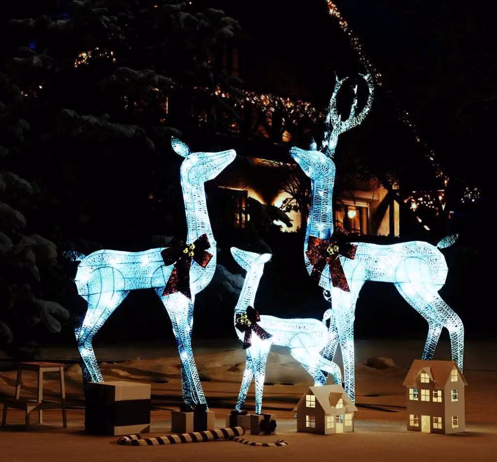 The Living Store Famiglia di renne Decorazione natalizia bianca e argento 201 LED