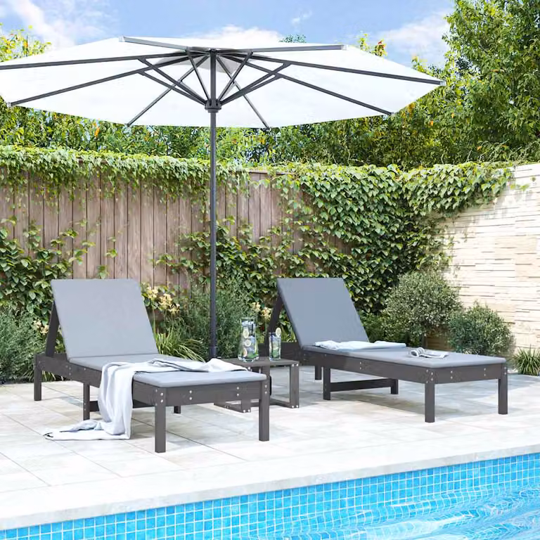 Set di 2 lettini prendisole vidaXL in legno di pino grigio con poggiatesta regolabile L: 199,5 cm, P: 60 cm, H: 74 cm