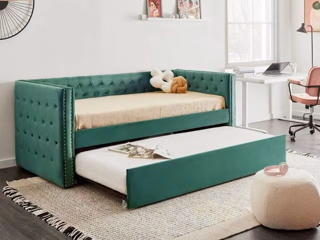 Letto da giorno estraibile Beliani in velluto verde con finiture glamour e rete a doghe, L/P: 90 x 200 cm – 1