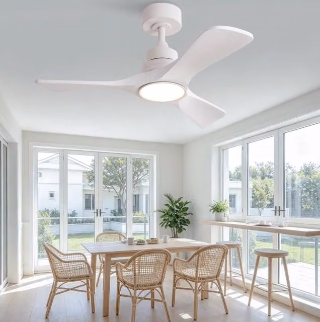 Ventilatore da soffitto moderno con 3 pale in legno e luce LED dimmerabile 3CCT, telecomando e timer, colore bianco