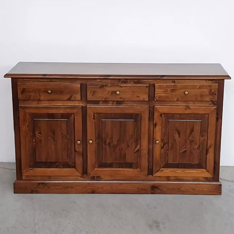 Madia credenza rustica in legno di pino massello con 3 porte, Mobili 2G, tinta noce, L: 147 cm, P: 45 cm, H: 85 cm