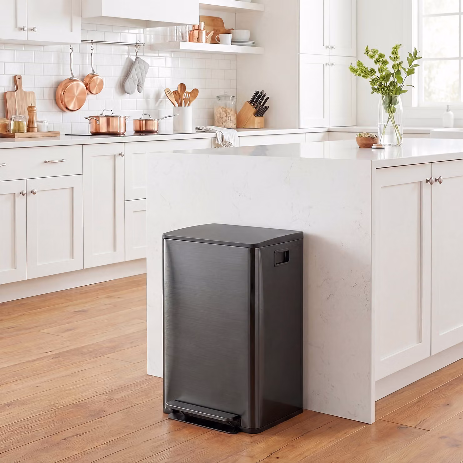 Pattumiera da cucina HOMCOM con 2 scomparti da 30L in acciaio inossidabile e coperchio soft close, nero, L: 47,7 cm, P: 37,5 cm, H: 66,8 cm – 2