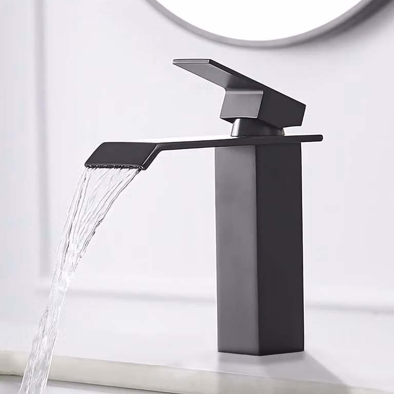 Miscelatore monocomando a cascata per lavabo, in acciaio inossidabile nero, con dettagli in ottone, per acqua calda e fredda