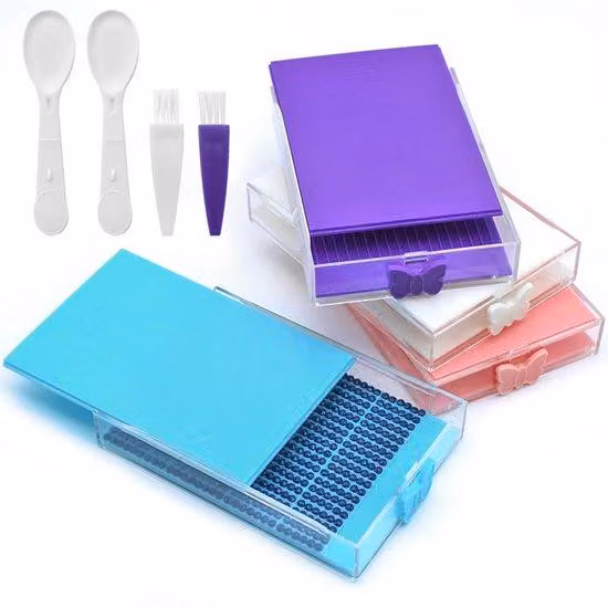 Set di 4 contenitori in plastica per il fai da te per adulti