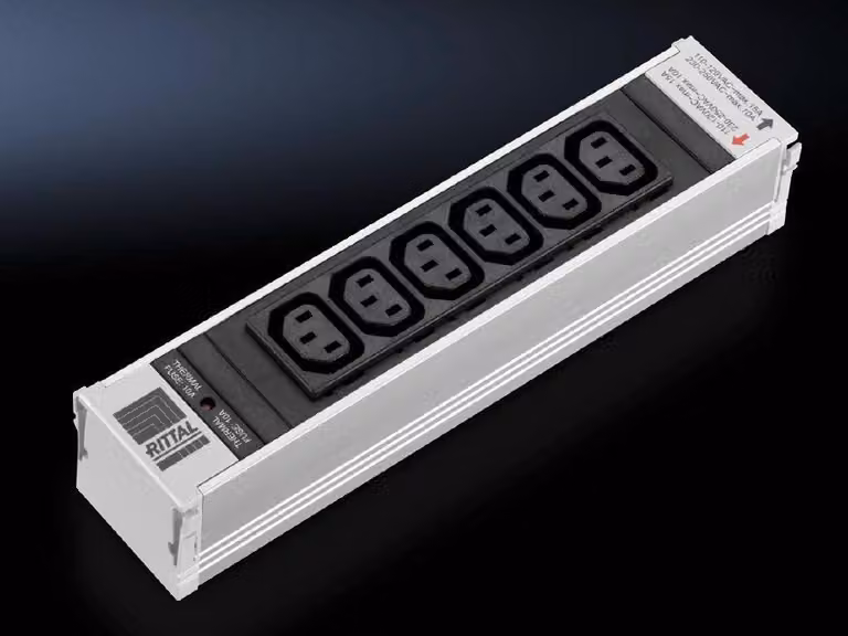 Rittal - Presa multipla - Ingresso, alimentazione in ingresso - Connessioni in uscita: 6 (alimentazione IEC 60320 C13) (7856070)