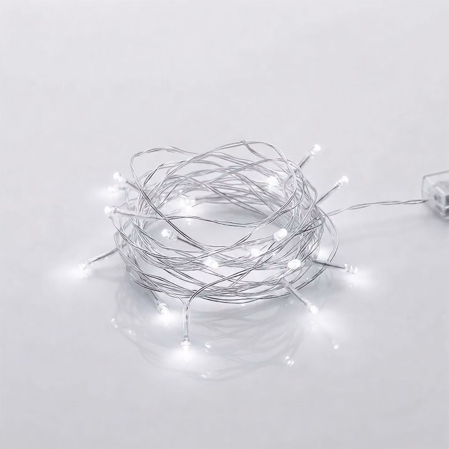 Luci di fata con 20 LED in bianco freddo - 200 cm - Catena luminosa natalizia da tavolo per illuminazione interna