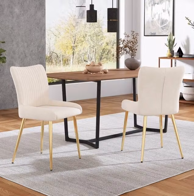 Set di 2 sedie da pranzo MODFU in velluto beige con gambe in metallo dorato lucido