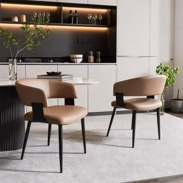 Set di 2 sedie da pranzo Minimal marrone in similpelle con gambe in metallo e schienale ergonomico – 1
