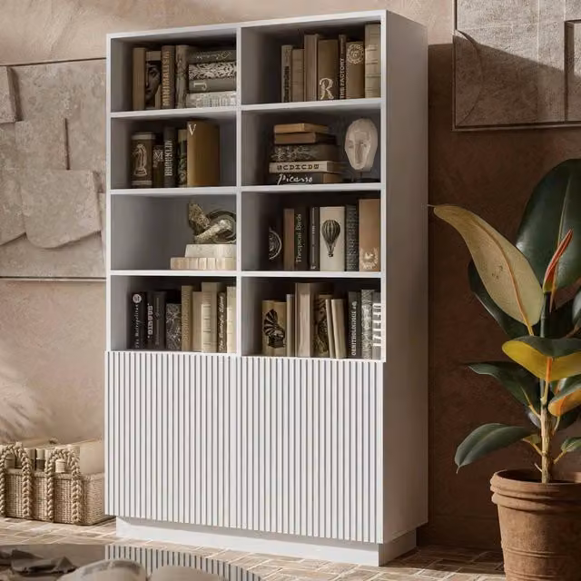 Libreria Miniato DMORA con vani aperti e due ante, Design moderno e minimale, Bianco, L: 172 cm, P: 40 cm, H: 100 cm – 1