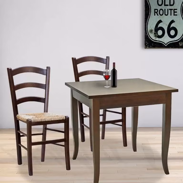 Set tavolo quadrato e 2 sedie in legno di pino marrone con seduta in paglia Mobili 2G L/P/H: 70 x 70 x 75 cm