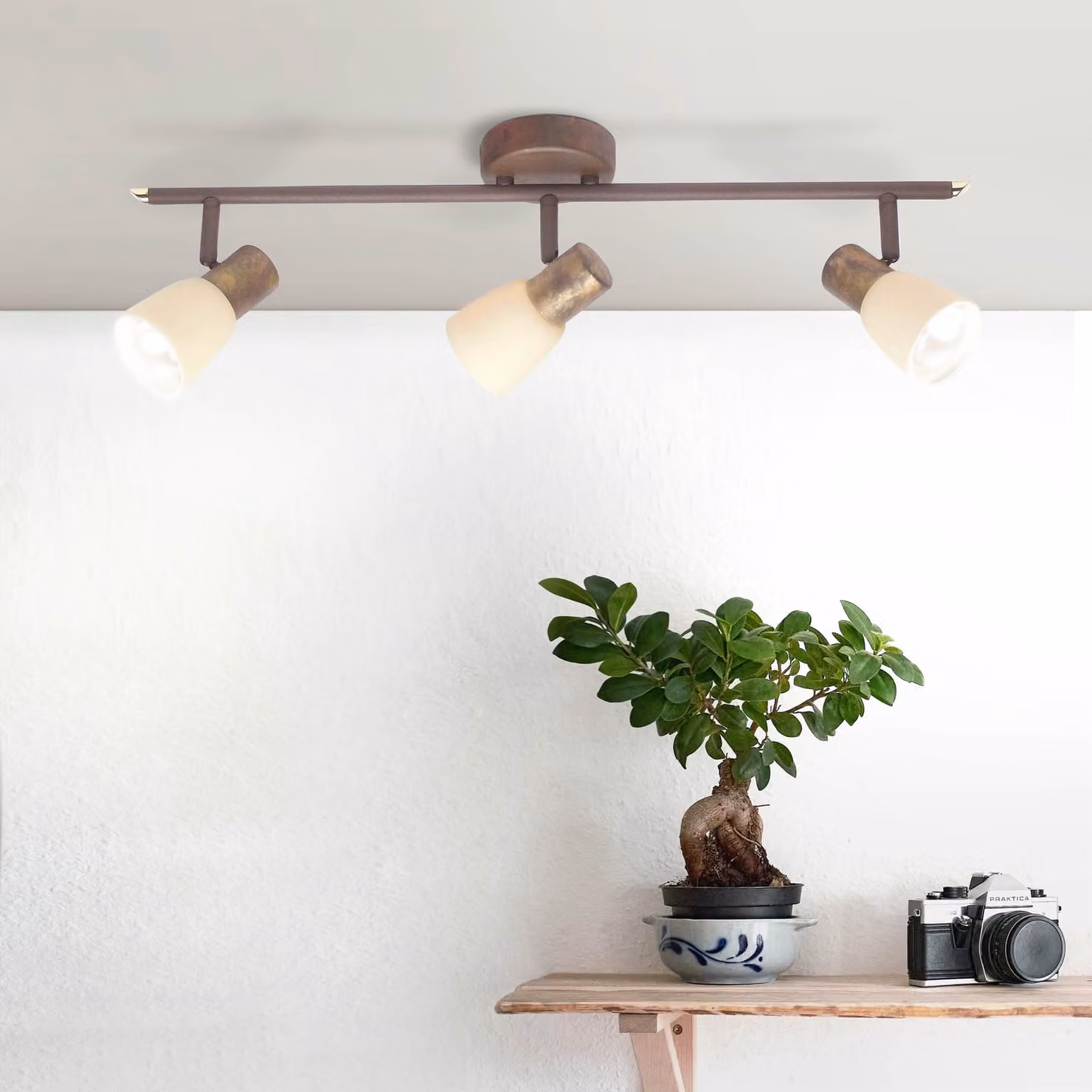 BRILLANTE tubo spot Luca | faretto rustico da soffitto | metallo/vetro | rame antico | orientabile | 3x E14 max. 40 W