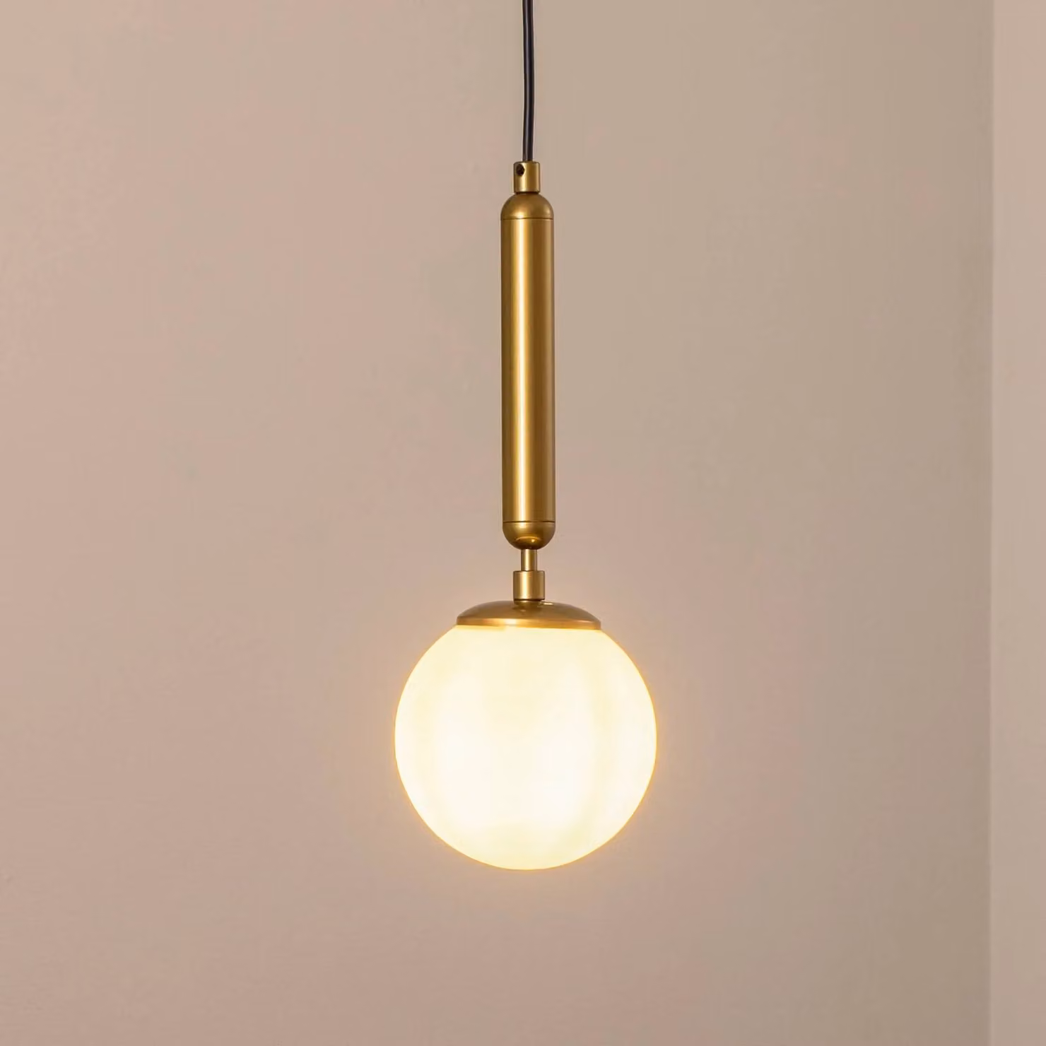 Lampada a sospensione in vetro King Opviq, dimmerabile, Ottone / Oro, Soggiorno / Sala da pranzo, Vetro, Lampada a sospensione