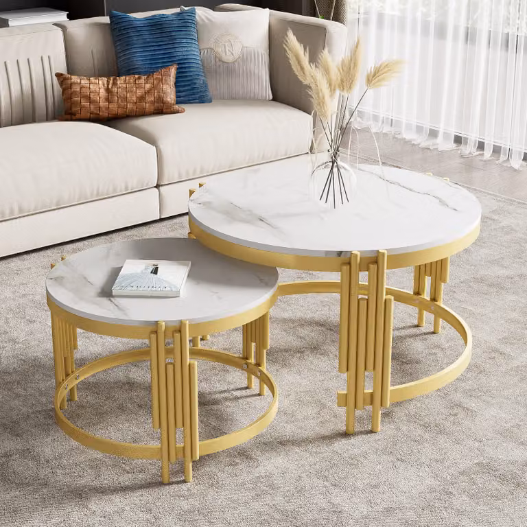 Set di tavolini modulari, effetto marmo, struttura in metallo dorato, tavolini rotondi in due misure,