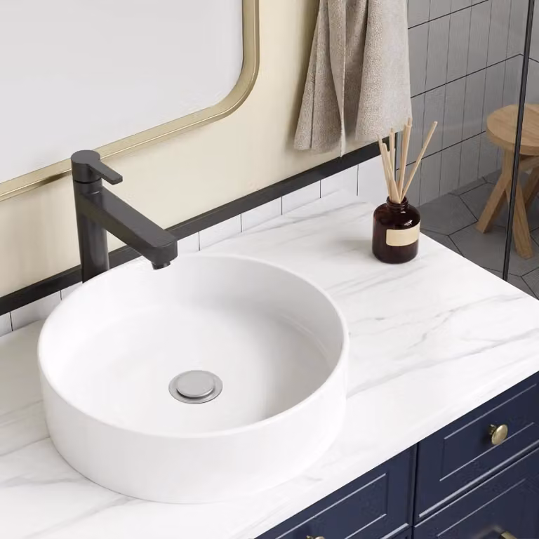 Lavabo – Lavabo da appoggio – Vetroceramica – Rettangolare – Con troppofilo – Miscelatore monocomando – 45 × 45 × 12 cm – Bianco