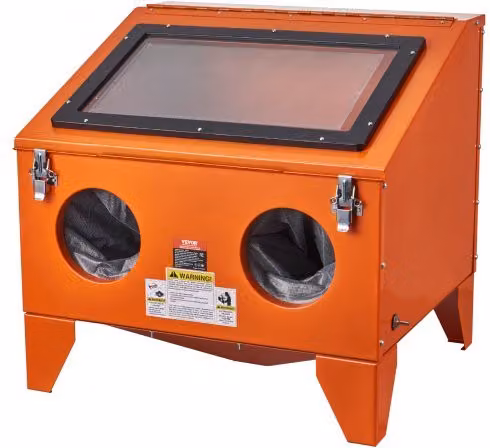 Armadietto per sabbiatura da banco VEVOR in acciaio inossidabile arancione con pistola e 4 ugelli in ceramica per rimozione di vernice e ruggine