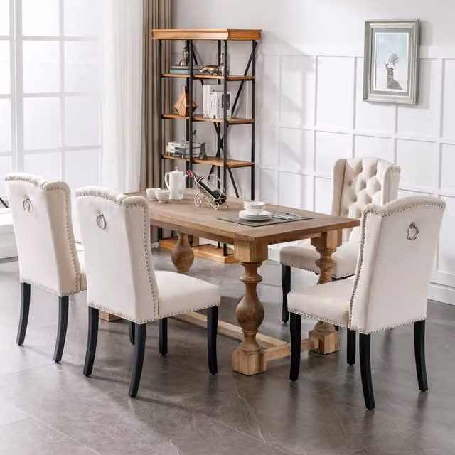 Sedie da pranzo set da 4 con schienale curvo imbottitura ad alta densità borchie e gambe in rovere velluto beige