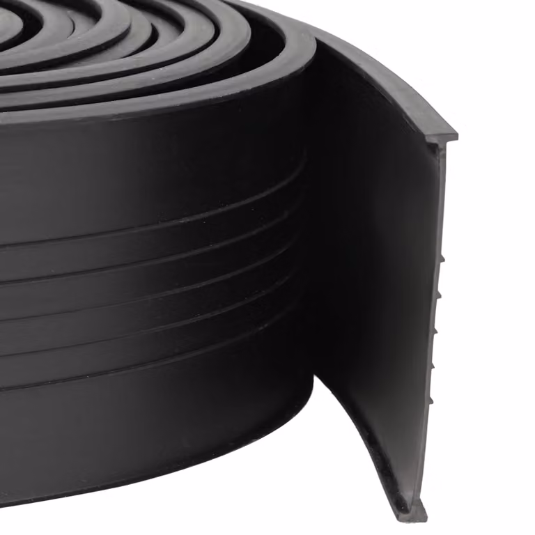 Sigillo per porta garage vidaXL in PVC nero, dimensioni 70 x 6 mm, lunghezza 5 m