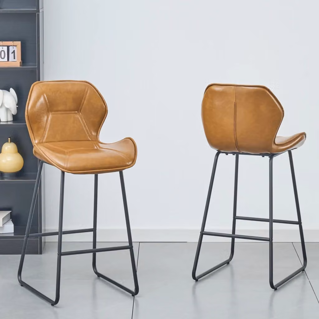 Set di 2 sgabelli da bar MIVRAY con schienale in similpelle marrone e struttura in metallo nero con poggiapiedi – 2