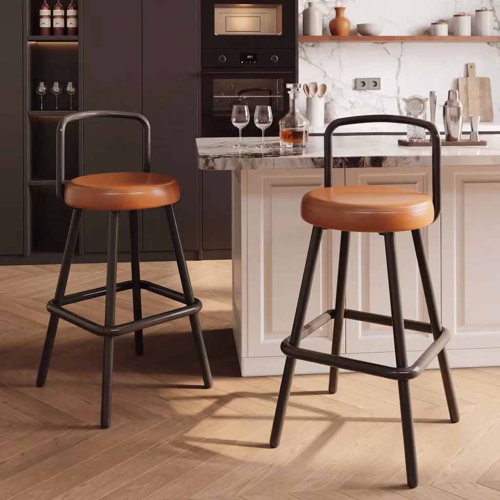 Sgabello da bar OKWISH con schienale ergonomico, seduta imbottita in ecopelle marrone e struttura in metallo stile industrial, H 90.5 cm – 2