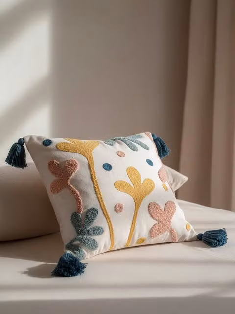 Cuscino quadrato Lilium Kenay Home con motivo floreale multicolore in cotone, lavabile e con fodera rimovibile, 45 x 45 cm