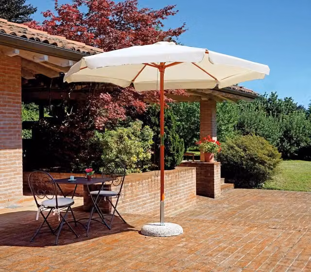 Ombrellone Cheonda in legno con copertura in poliestere ecru, diametro: 285 cm