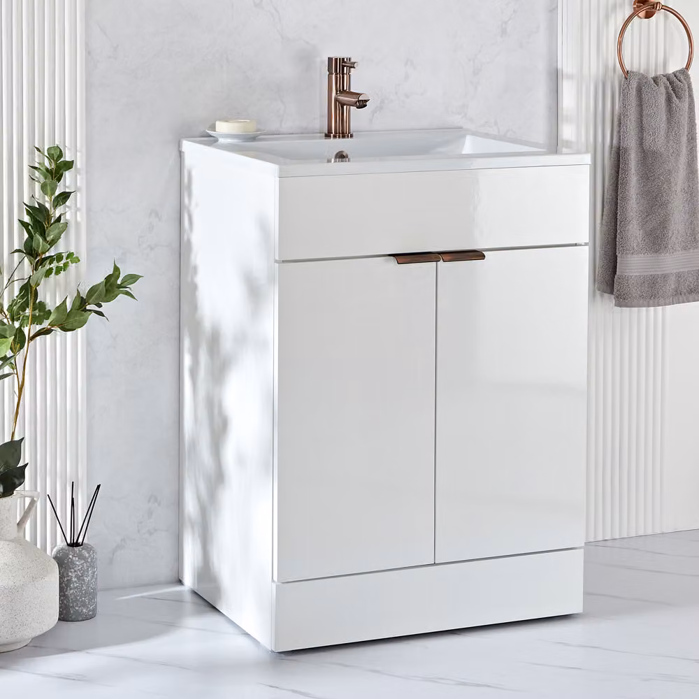 Mobile Bagno a Terra Bianco da 610mm con Lavabo e Maniglie con Impugnatura a Dito in Bronzo Spazzolato - Cluo