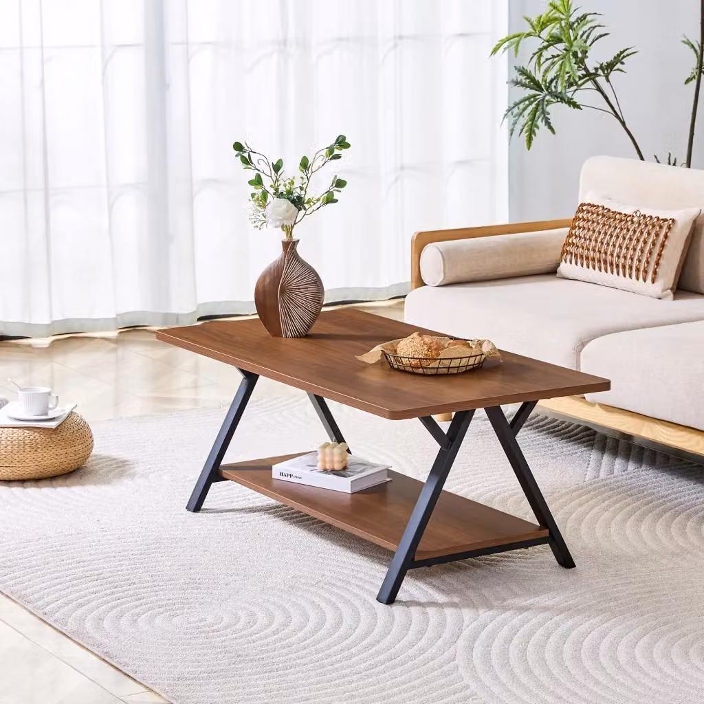 Tavolino da salotto REDOM in stile industrial con ripiano rettangolare marrone e struttura in metallo nero L: 110 cm, P: 57 cm, H: 44,5 cm – 2