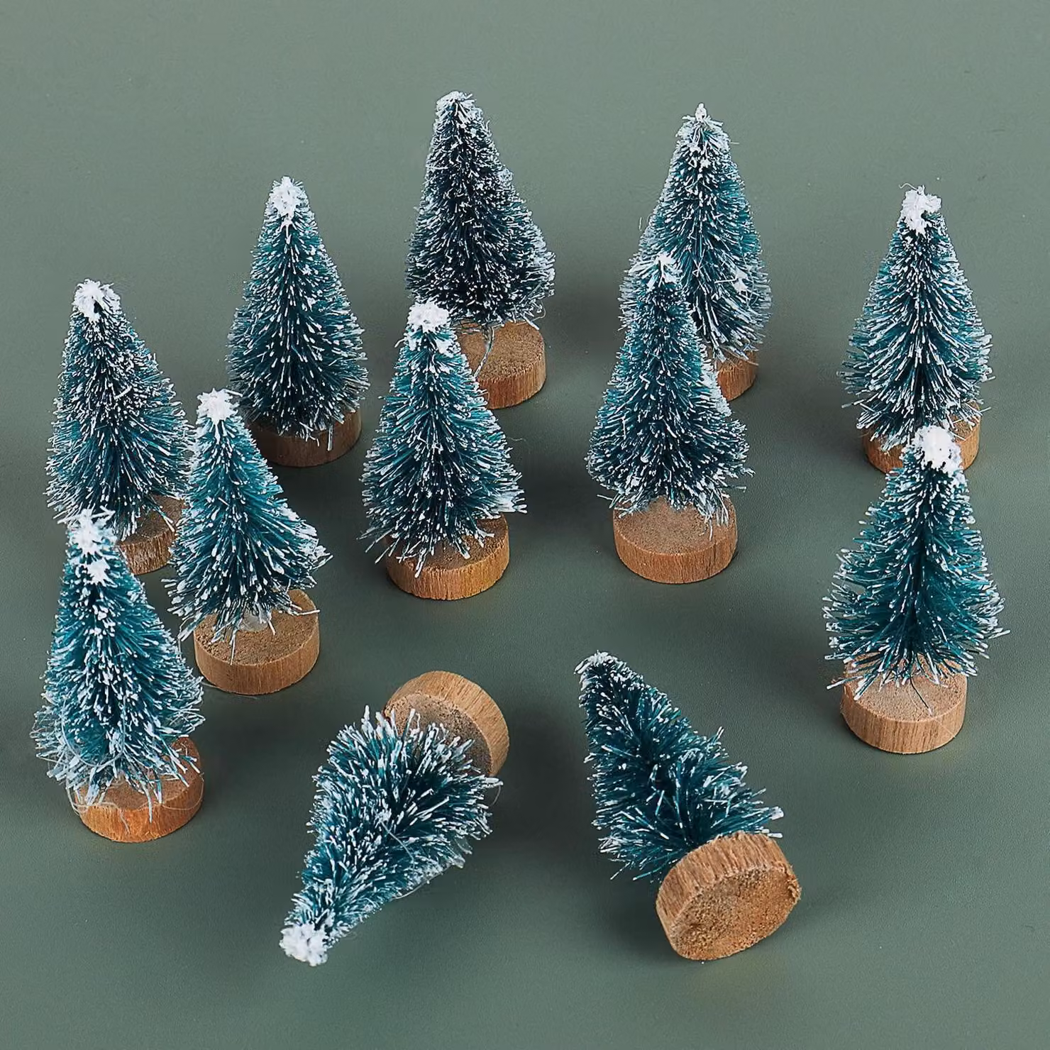 Mini albero di Natale artificiale, confezione da 12 pezzi, altezza 5 cm