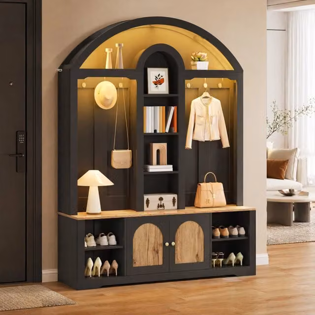 Garderoba in MDF nera con ante in finitura legno, appendiabiti, scaffali e porta scarpe 150x40x195 cm