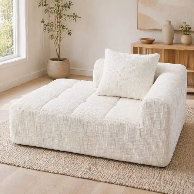Divano chaise longue 158x90x60 cm beige in ciniglia con cuscino e tasche laterali HOMVRA