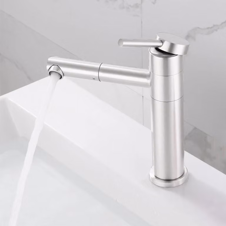 Miscelatore monocomando per lavabo dal design moderno e finitura cromata