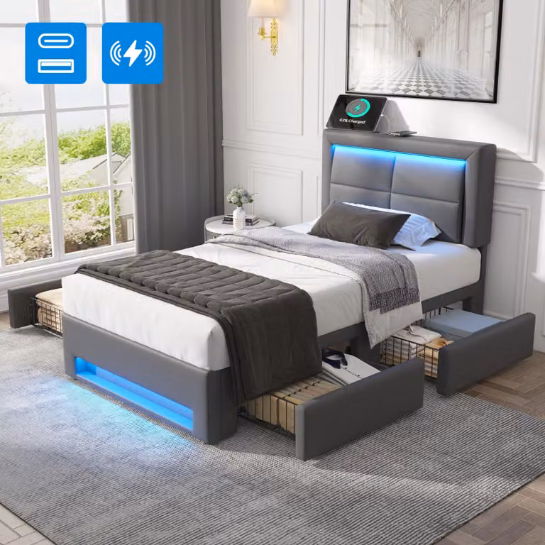 Letto imbottito 90x190 cm con porta USB e funzione di ricarica wireless, illuminazione LED, 4 cassetti e rete a doghe, rivestito in ecopelle effetto litchi, colore grigio