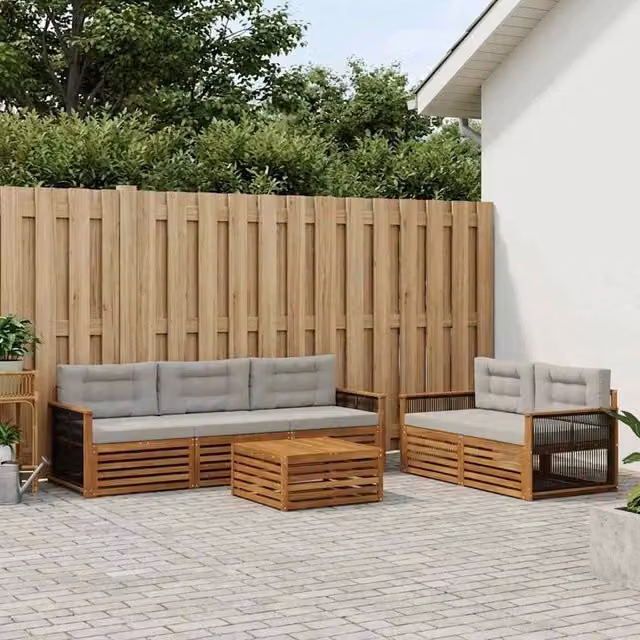 Set di mobili da giardino vidaXL composto da 6 pezzi con divano a 3 posti, poltrone e tavolino da caffè in legno di acacia con cuscini beige e grigi