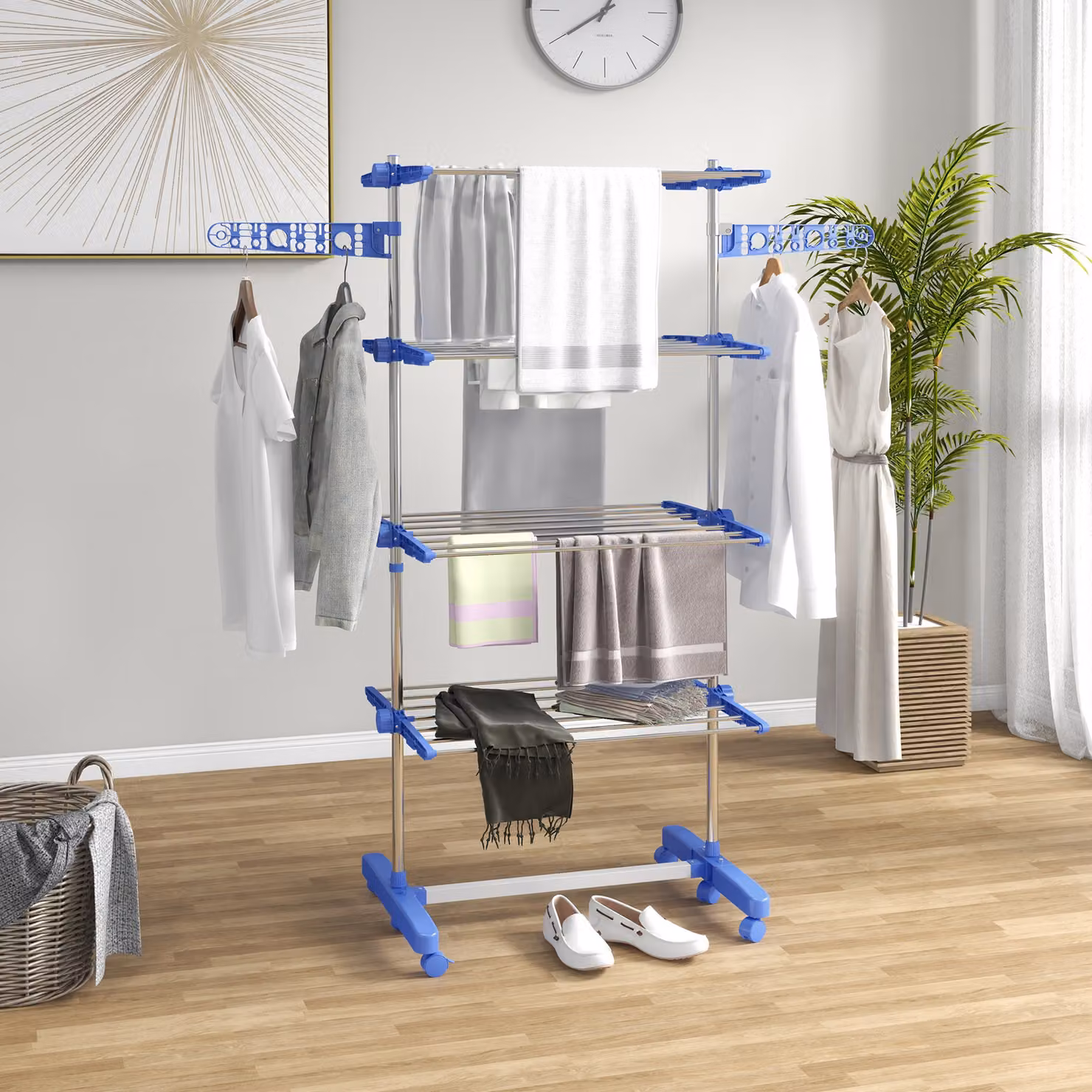 Stendino Verticale HOMCOM con 4 Ripiani Regolabili, Pieghevole, in Acciaio e Plastica, Blu e Argento, L: 142 cm, P: 55 cm, H: 172 cm – 2