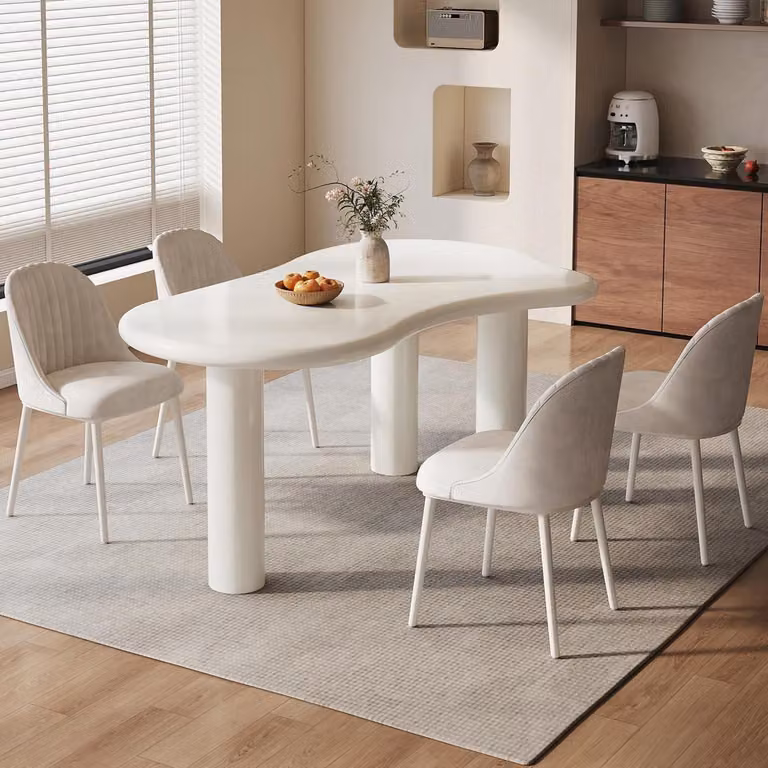 Set tavolo da pranzo per 4 persone, bianco, con sedie imbottite, salvaspazio e dal design minimalista