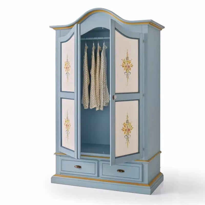Armadio classico in legno di pino bicolore azzurro e bianco con decori floreali Mobili 2G L/P/H: 122 x 60 x 200 cm – 1
