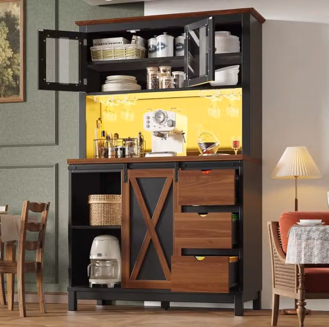 Armadio da cucina alto nero con LED RGB, anta scorrevole in vetro e ripiani regolabili