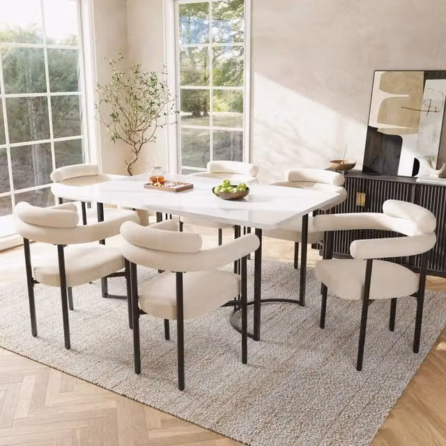 Tavolo da pranzo set con sedie in velluto, gambe in metallo, stile moderno minimalista, per cucina e soggiorno