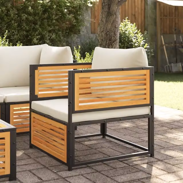 Sedia da giardino e patio in legno di acacia con cuscini bianchi DESIGN IN 326699 – 1