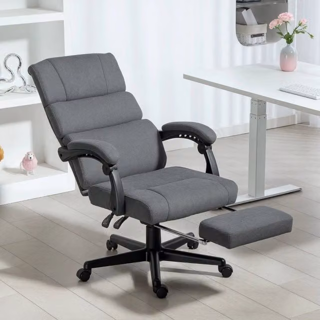 Sedia da ufficio girevole OKWISH in tessuto grigio con poggiapiedi in metallo e ruote per home office