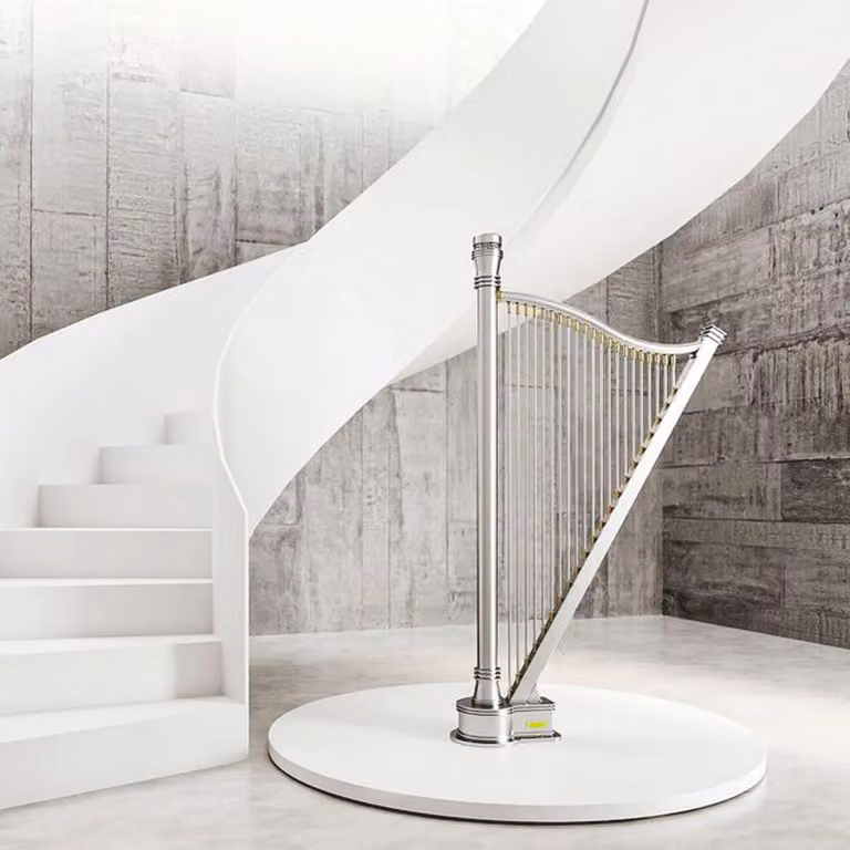 Casa Padrino stufa a forma di arpa argento/oro h. 200 cm - freestanding
