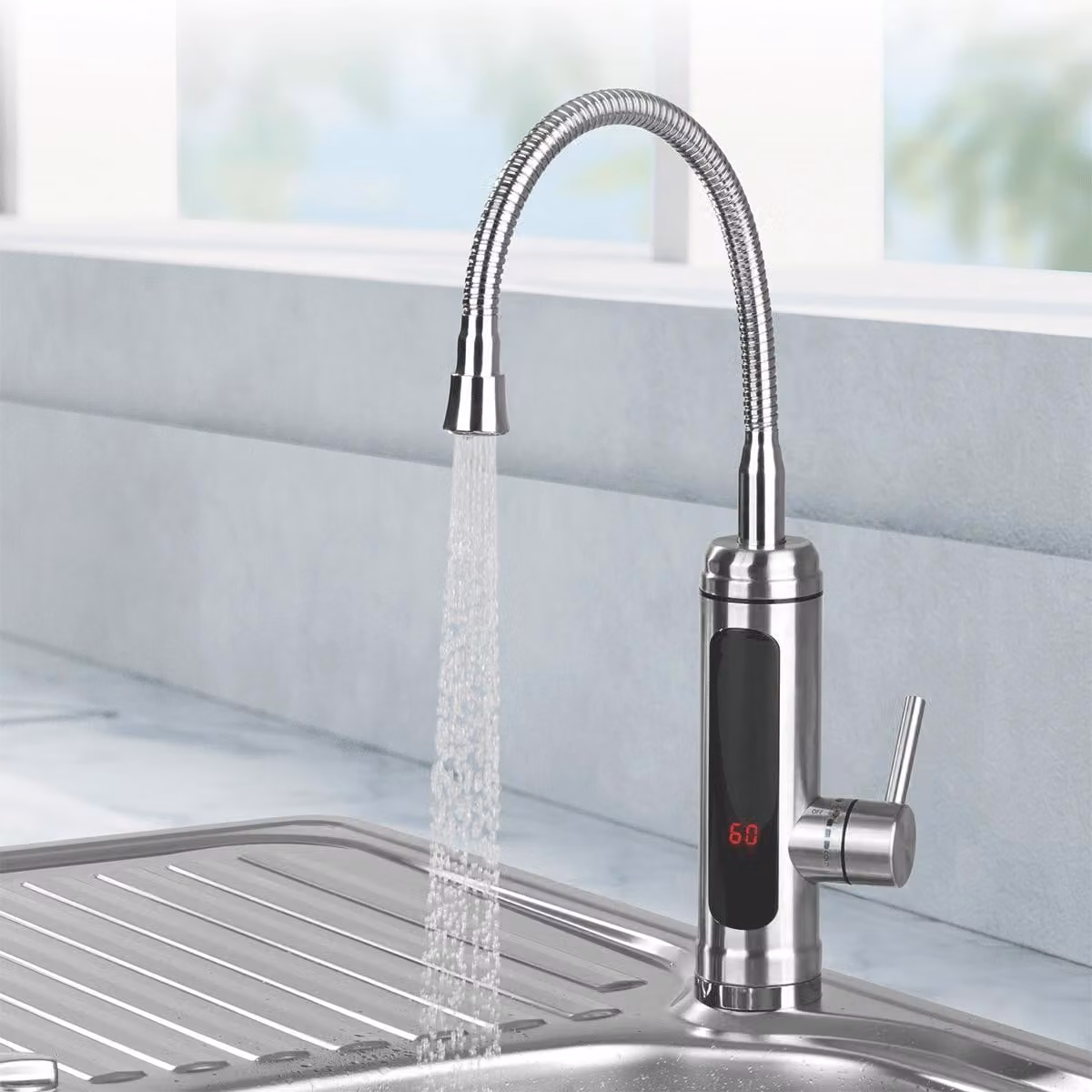Rubinetto per acqua calda con resistenza riscaldante.