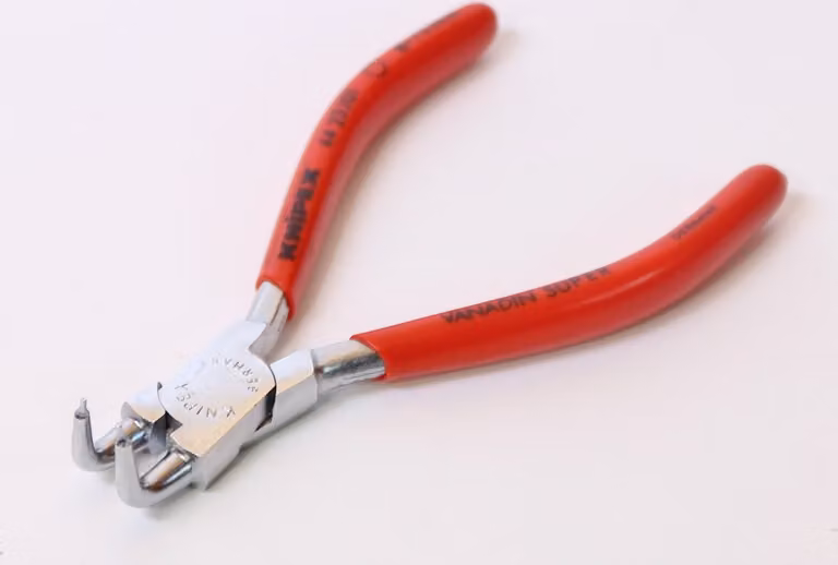 Pinze per anelli di sicurezza KNIPEX 8-15 mm n. 4423 J..