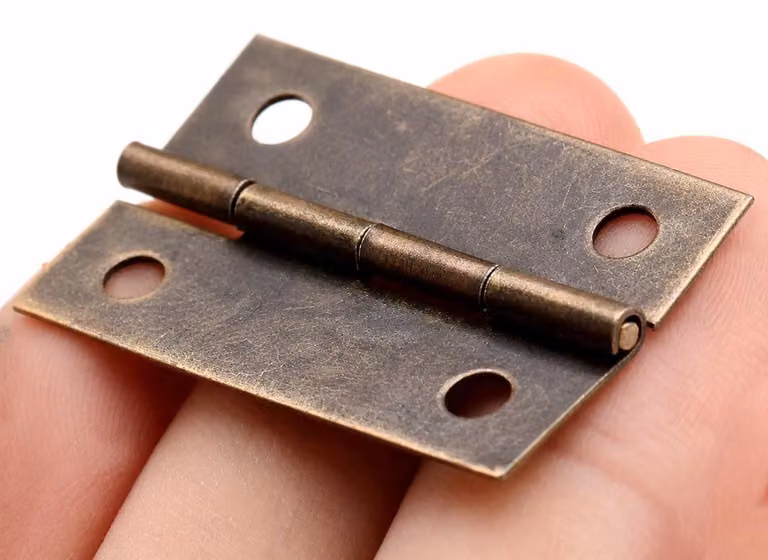 Set di 16 cerniere in bronzo (37x19 mm)