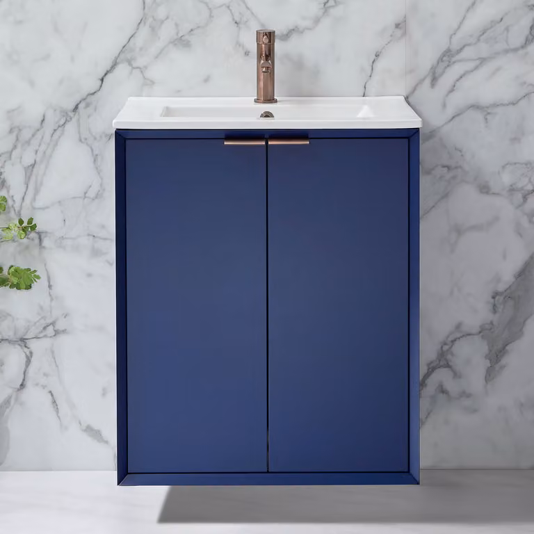 Mobile Bagno Sospeso Blu Marino 610mm con Lavabo e Maniglia con Impugnatura a Dito Bronzo Spazzolato - Edge